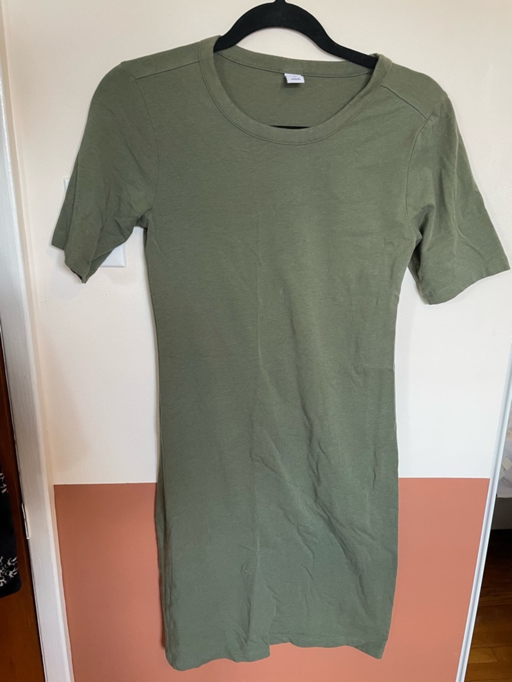 Old Navy Olive Crewneck dress in Sage Green